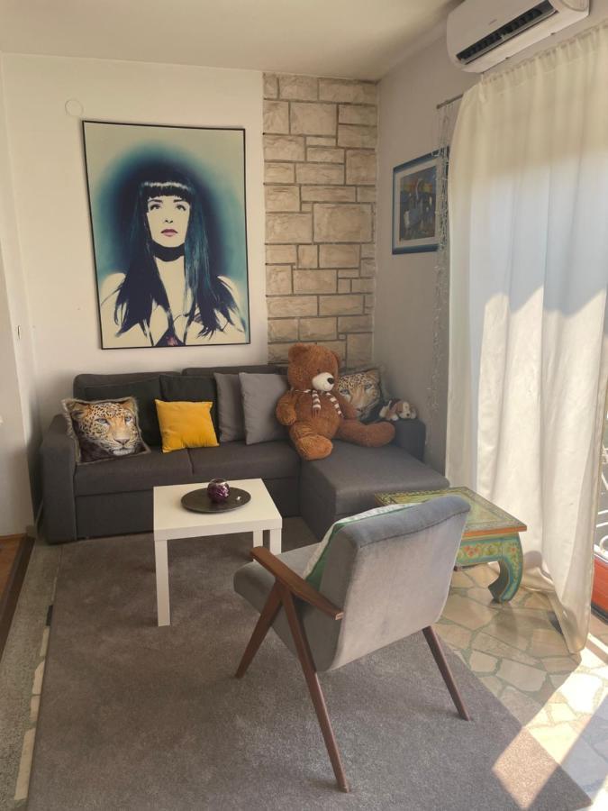 Apartments Vuica 우마그 외부 사진